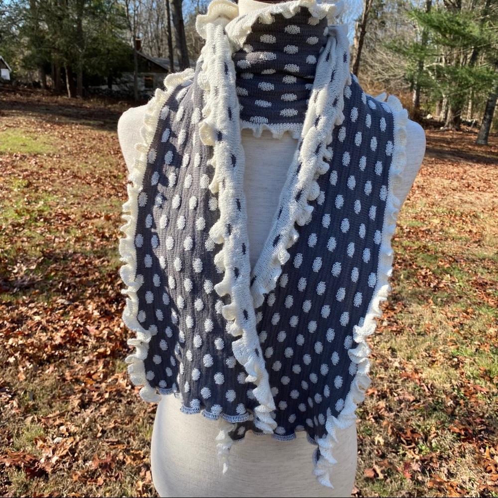BONNEFOY CREATIONS SCARF GRAY WHITE DOT RUFFLE EDGE FRANCE